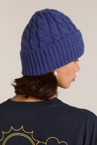 cable knit beanie - cobalt