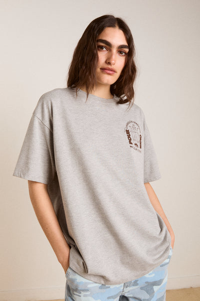 pour over coffee boyfriend tee - grey