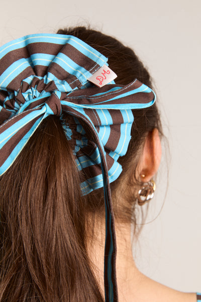 garter bun wrap in blue/choc stripe