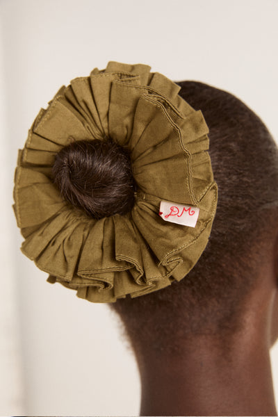 garter scrunchie - olive satin