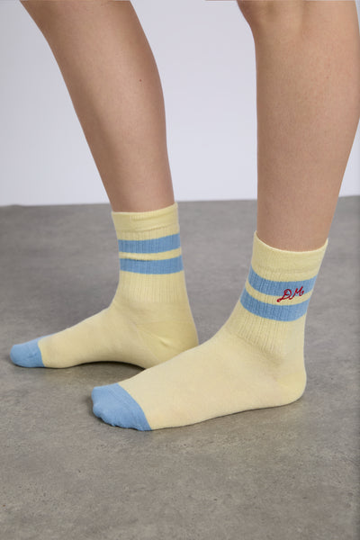 sporty calf length socks in yellow and blue