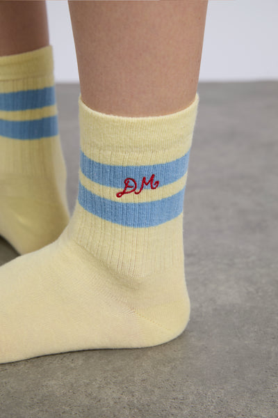 sporty calf length socks in yellow and blue