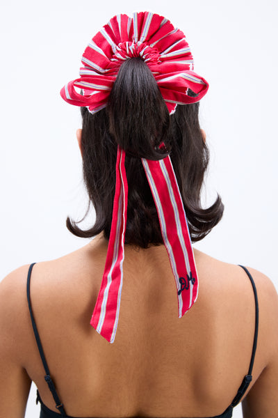 garter bun wrap in red stripe