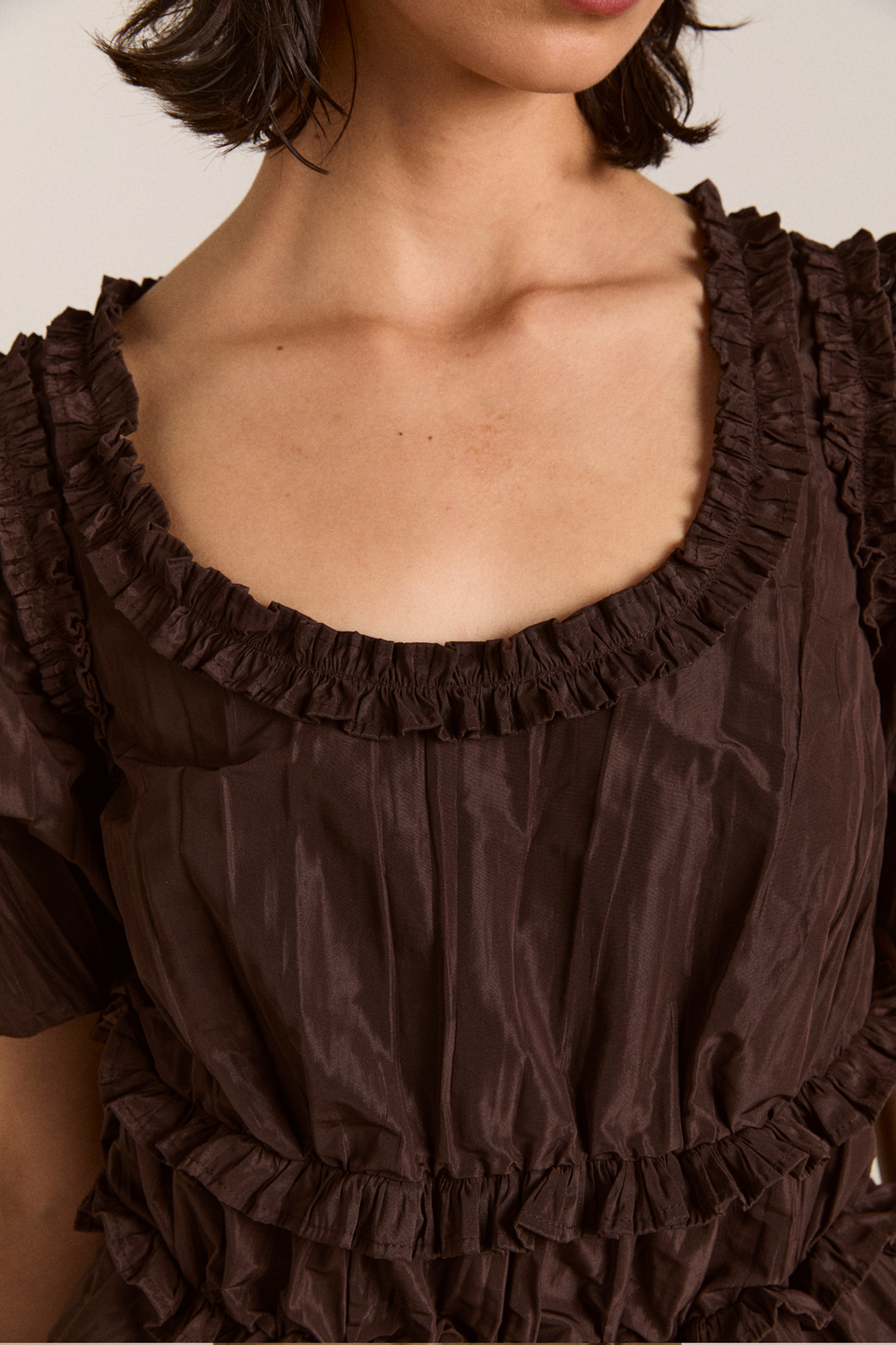 everly ruffle blouse - choc taffeta
