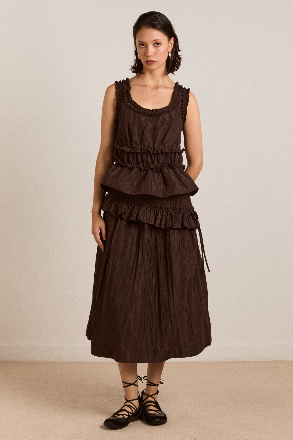 everly ruffle blouse - choc taffeta