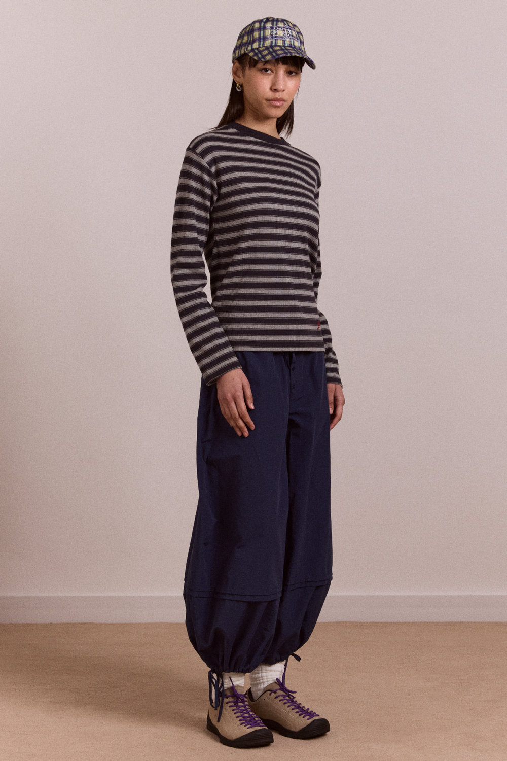 lilah fitted ls tee - grey marl stripe