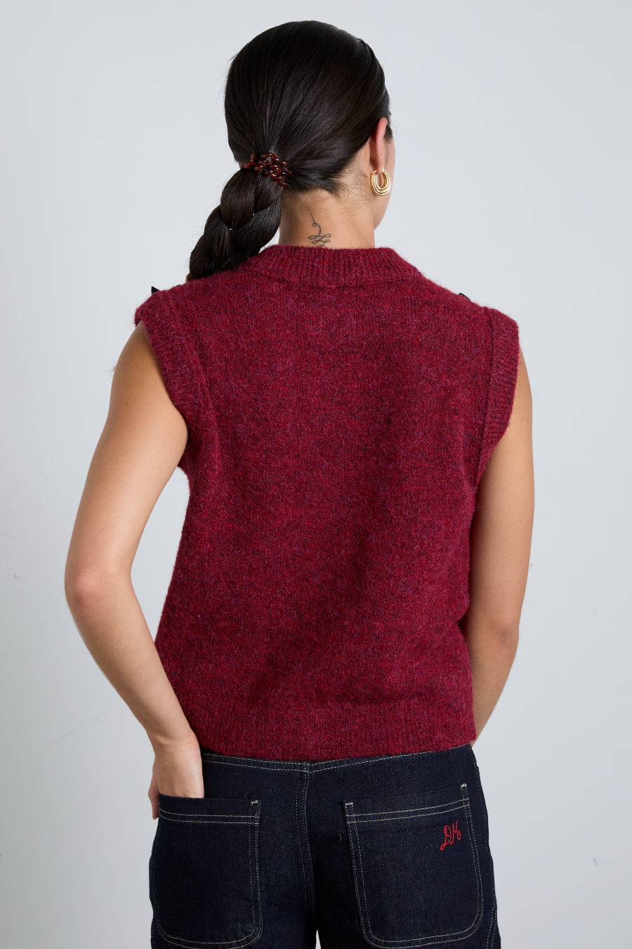 aggie knit vest with bows burgundy cable