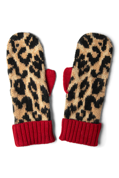 leopard mittens in fluffy yarn