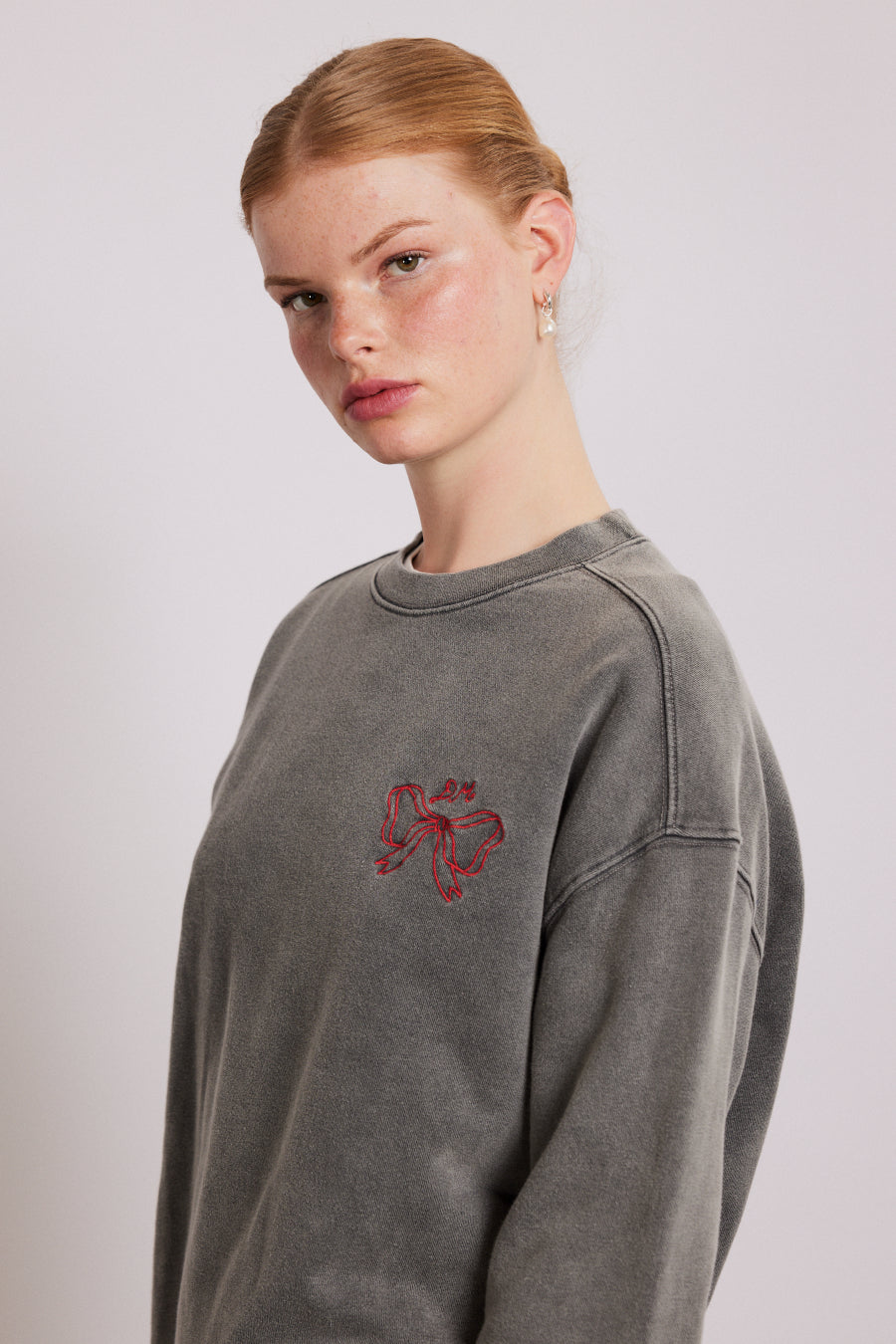 bow logo crew neck sweat Damson Madder
