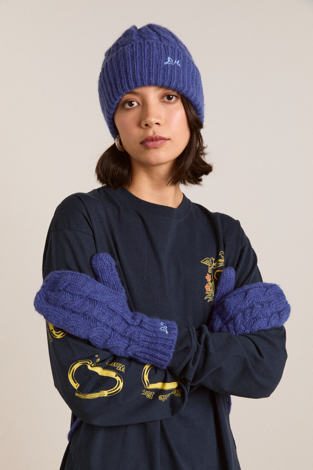 cable knit beanie - cobalt
