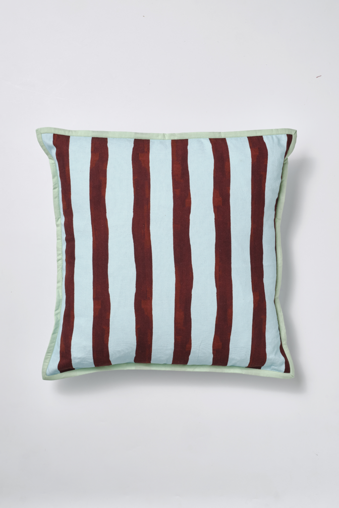 square cushion - wide stripe