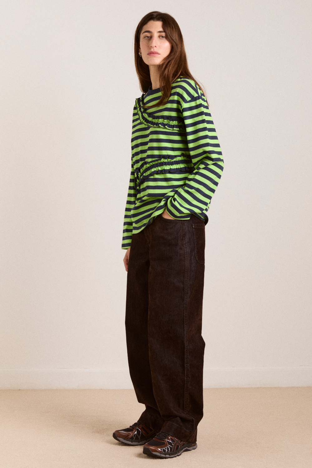 prudie ruffle tee - navy/lime