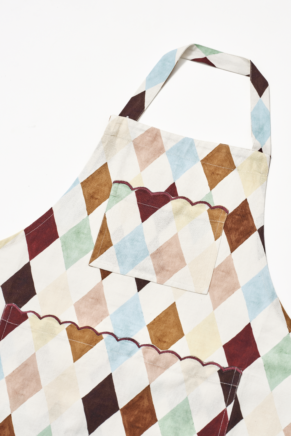 scallop apron - harlequin