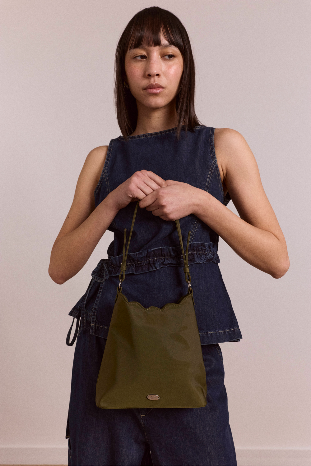 lorelai bag in heavy satin - olive