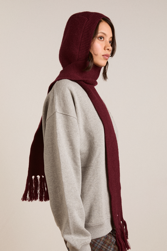 tassel hooded scarf in burg