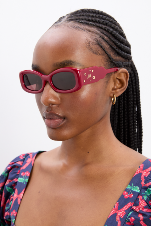 Round Square Sunglasses Charm Detail