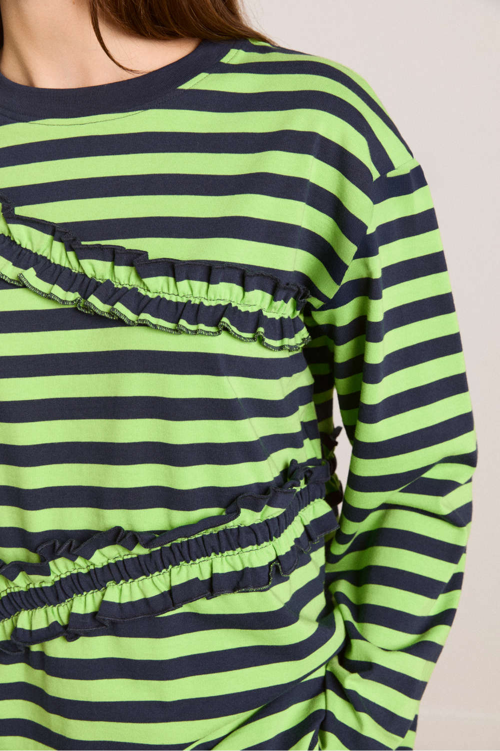 prudie ruffle tee - navy/lime