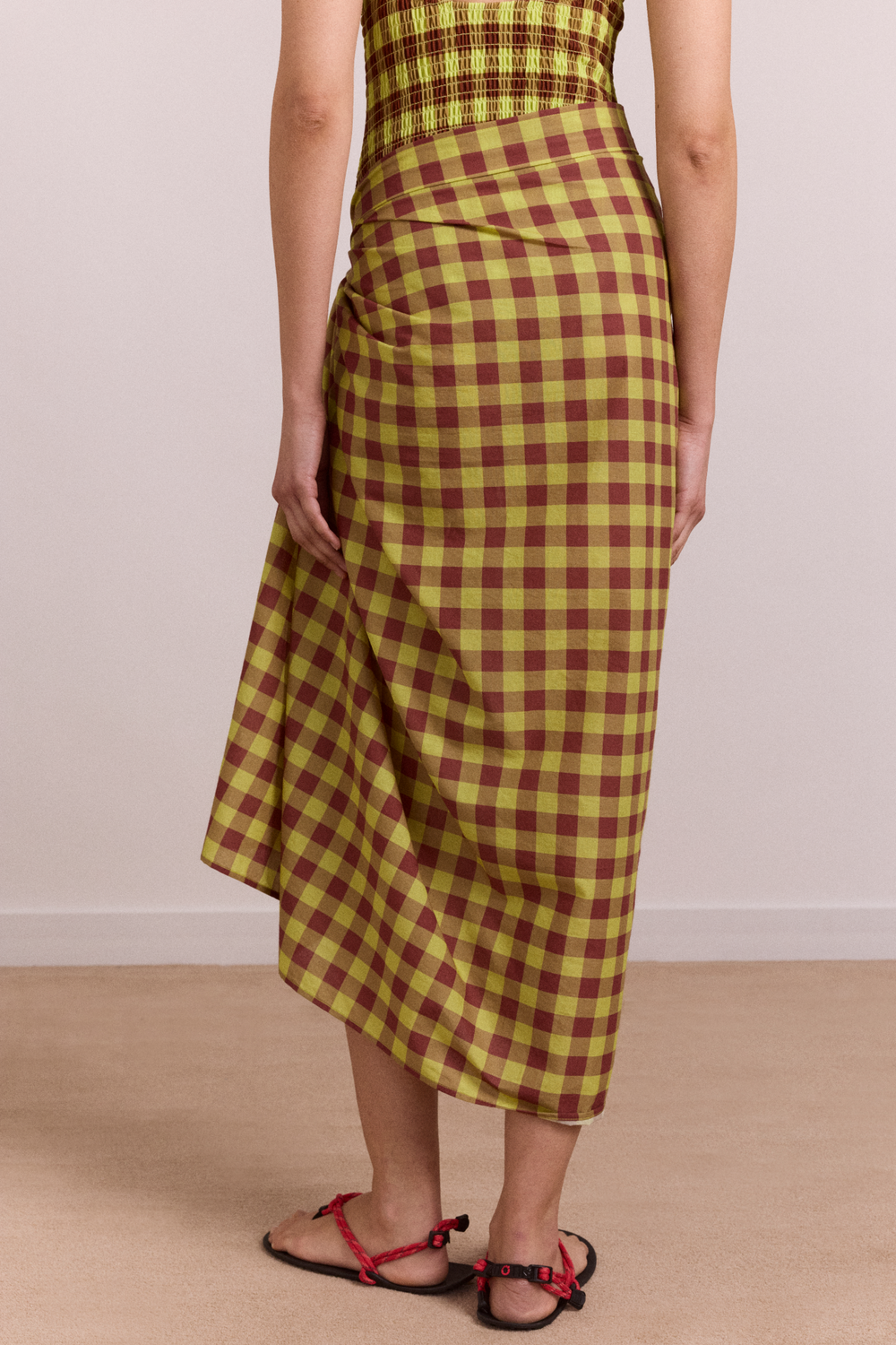 sarong - avo choc gingham