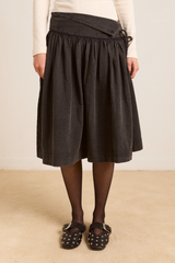 fia volume knee length skirt - carbon