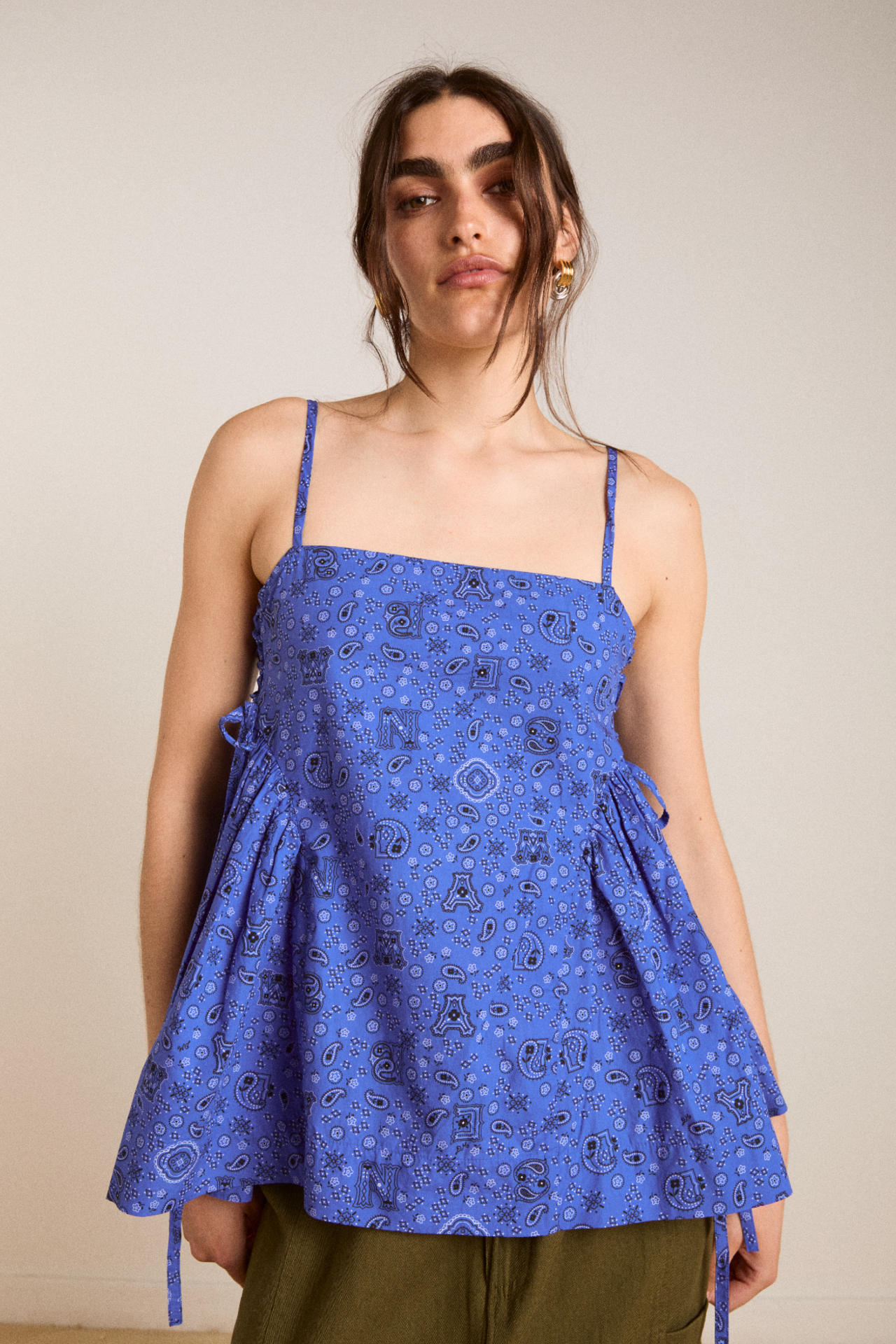 cressida cami - blue paisley – Damson Madder