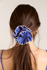 garter scrunchie - blue paisley
