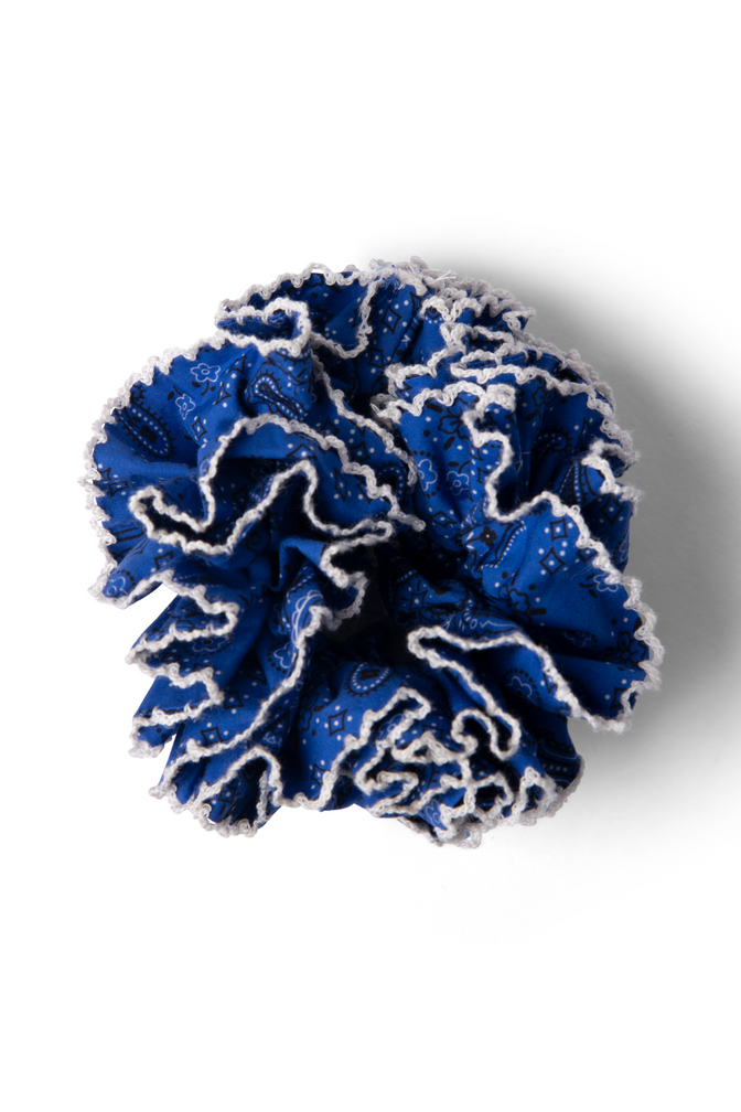 garter scrunchie - blue paisley