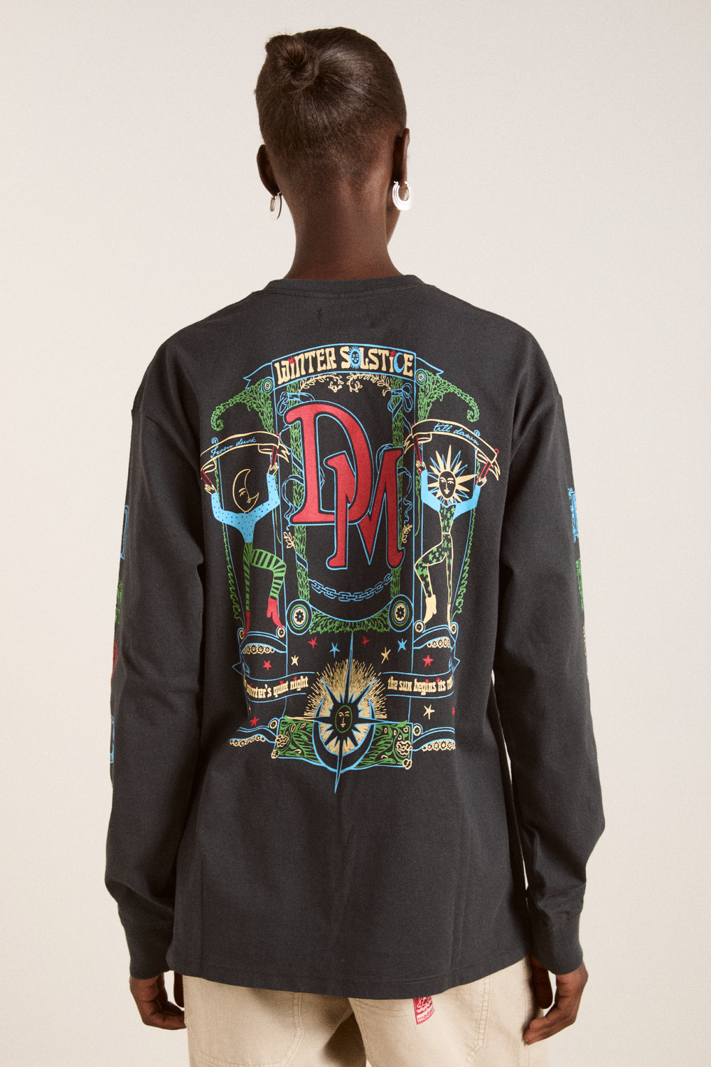 winter solstice long sleeve tee- charcoal