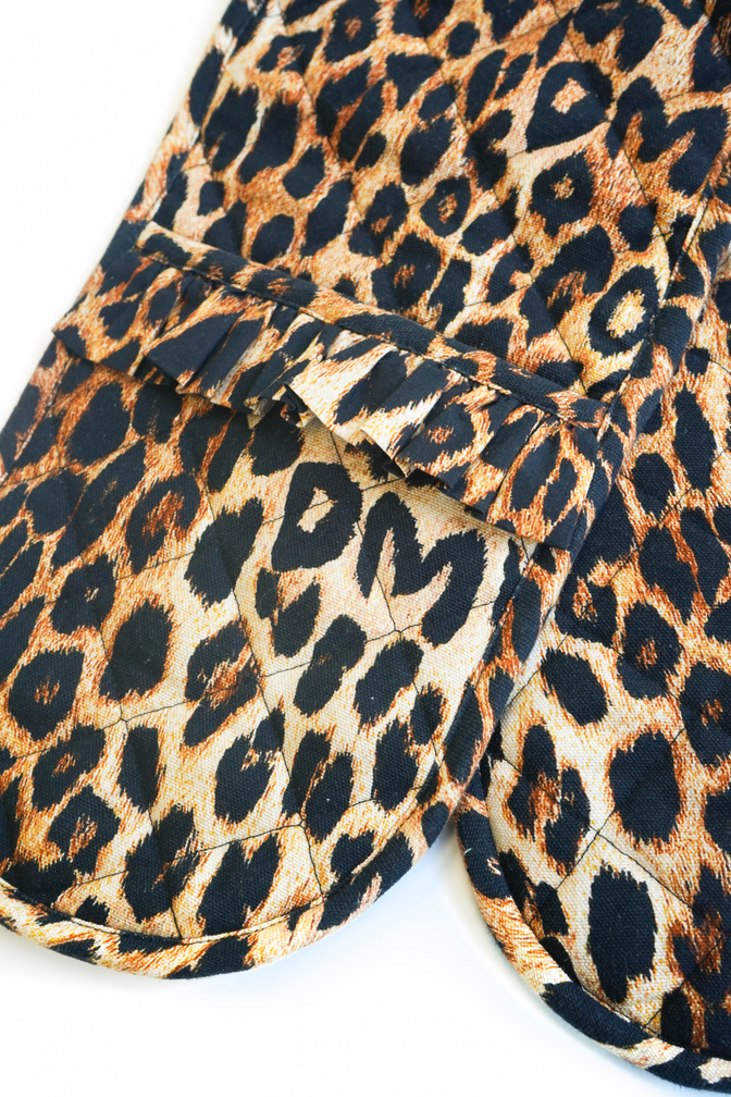 oven gloves - leopard