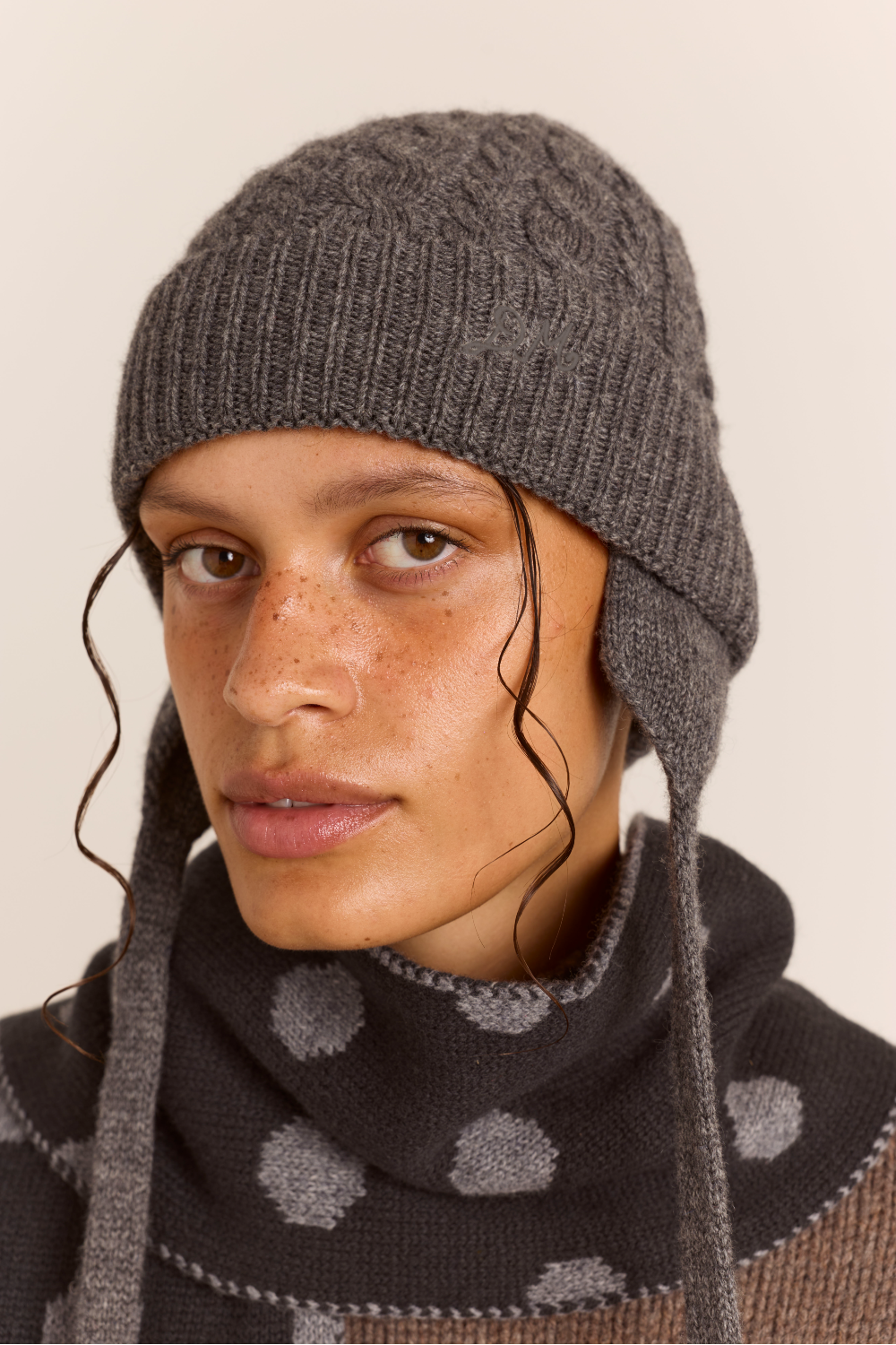 Cashmere Mix Turn Up Tie Beanie - Charcoal