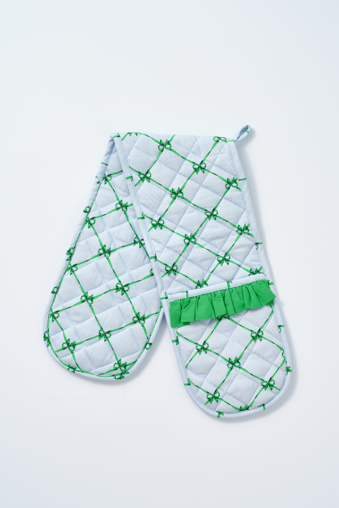 ruffle trim oven gloves - green & blue bow