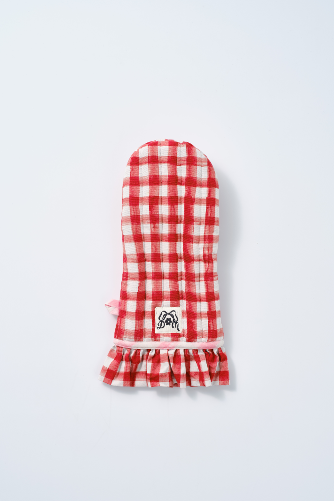 ruffle oven mitt - red gingham