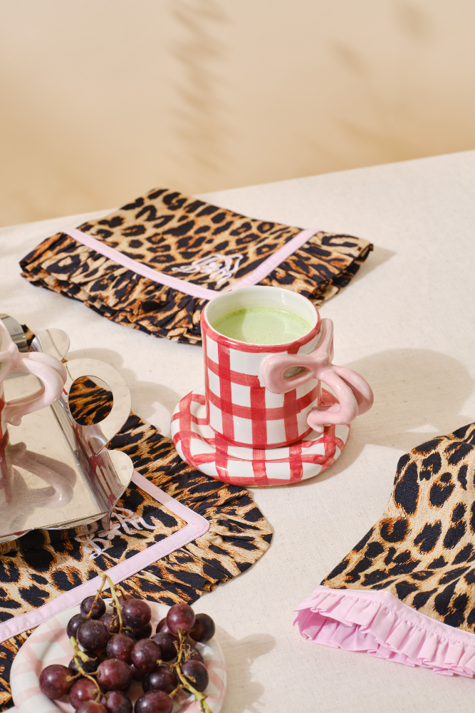 set of 2 ruffle place mats - leopard