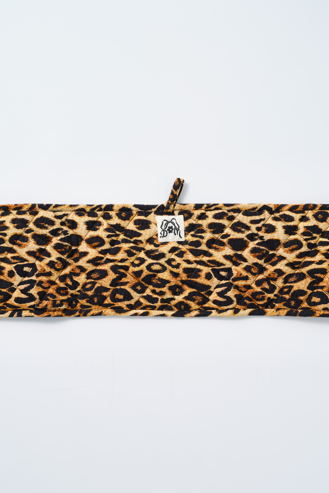 ruffle trim oven gloves - leopard