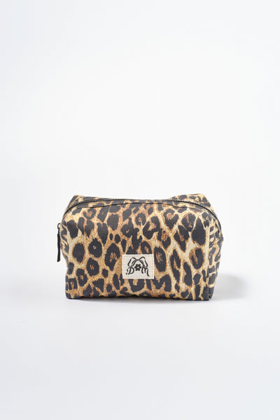 make up bag - leopard