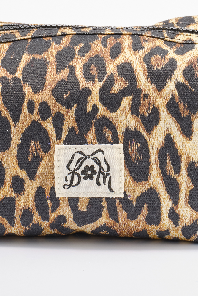 make up bag - leopard