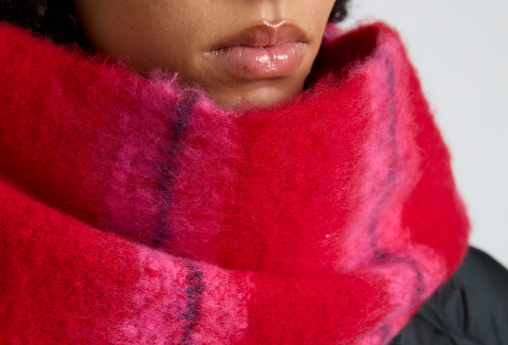 Red pink scarf online