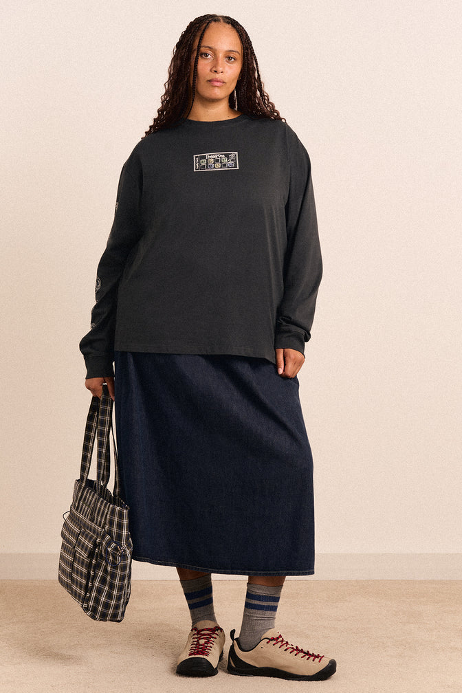 House Preserves Long Sleeve Graphic Tee - Charcoal