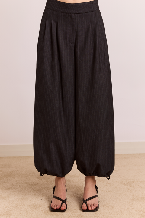 Mavi Tailored Balloon - Navy Pinstripe – Damson Madder
