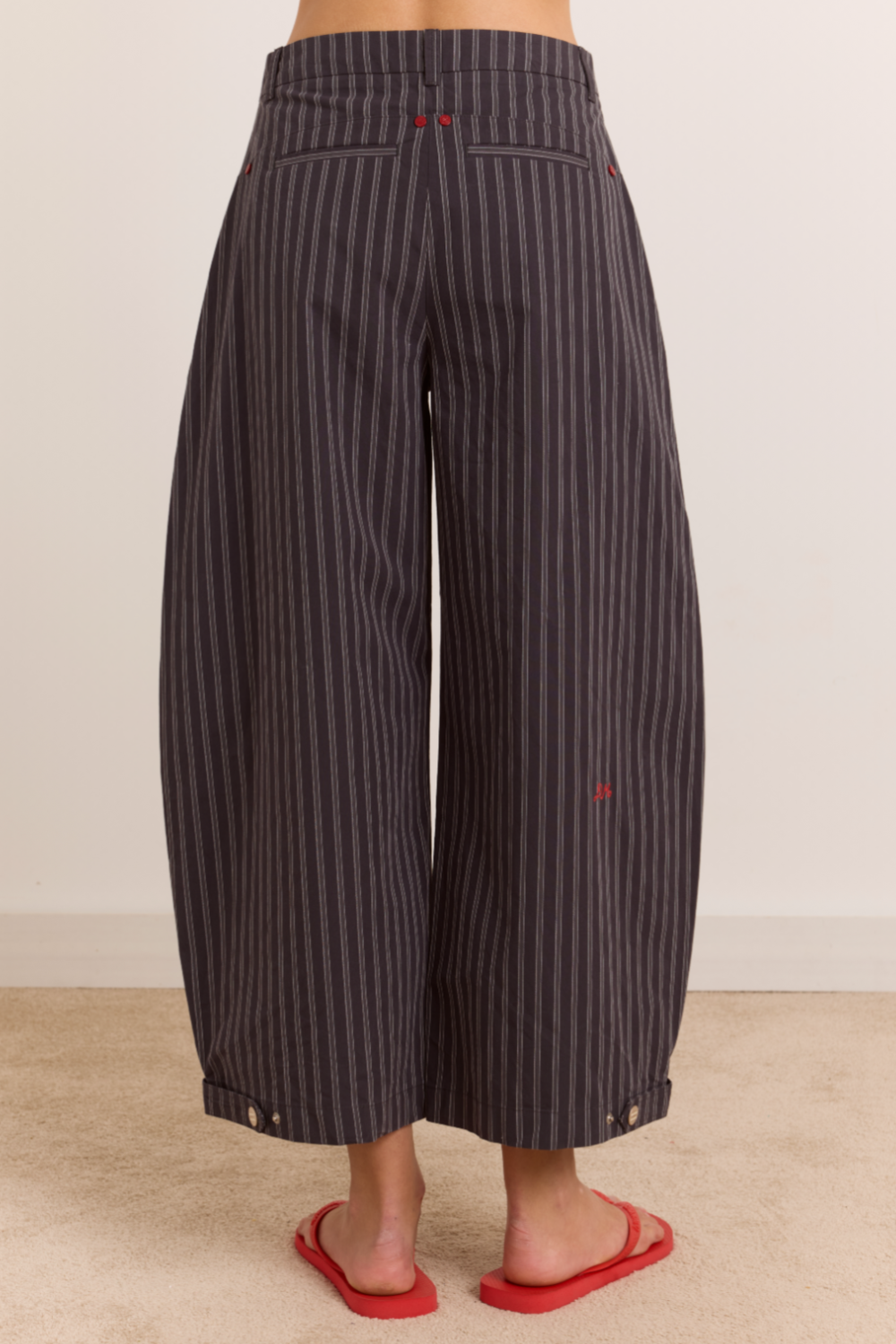 Safah Tailored Barrel Trouser - Charcoal