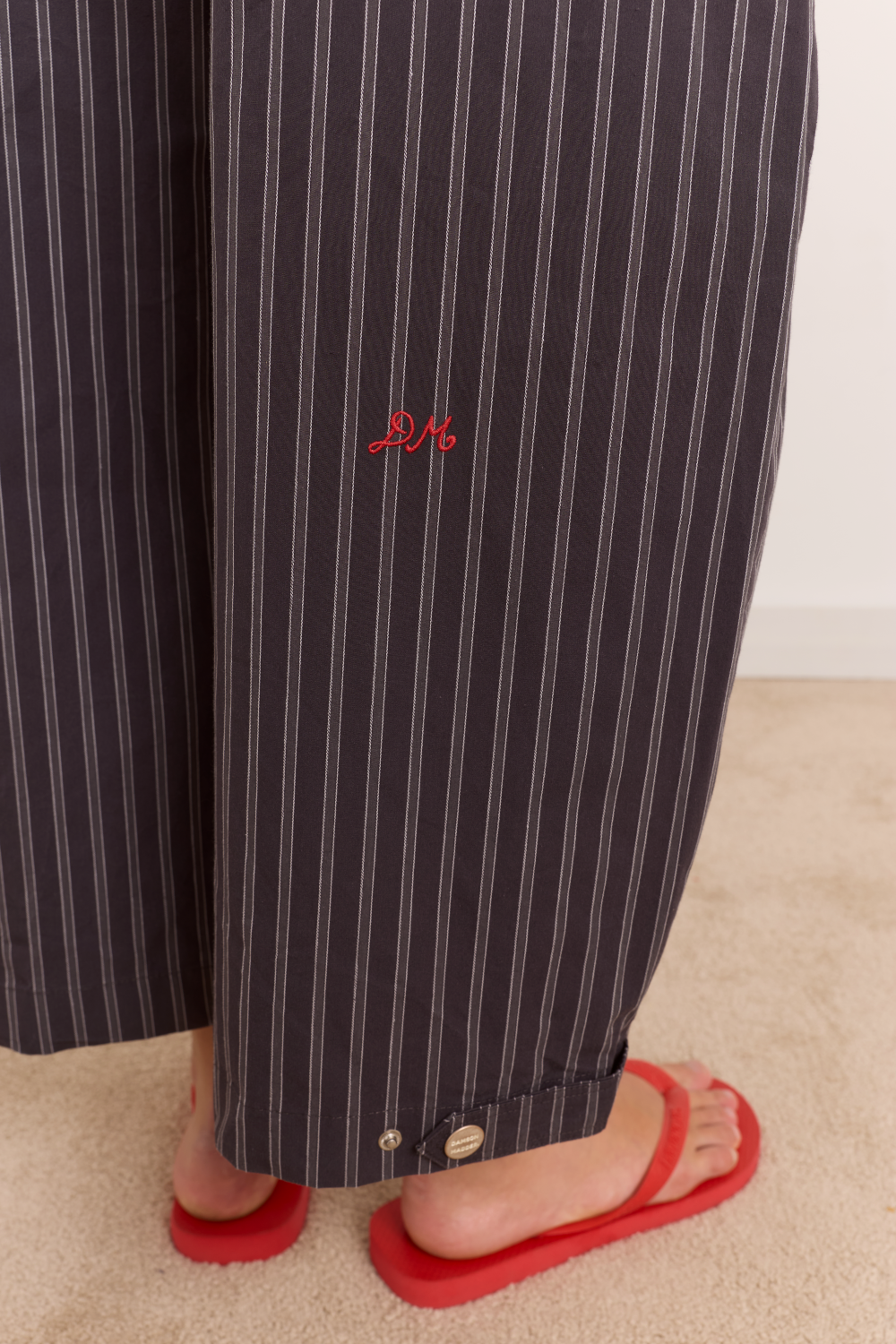 Safah Tailored Barrel Trouser - Charcoal
