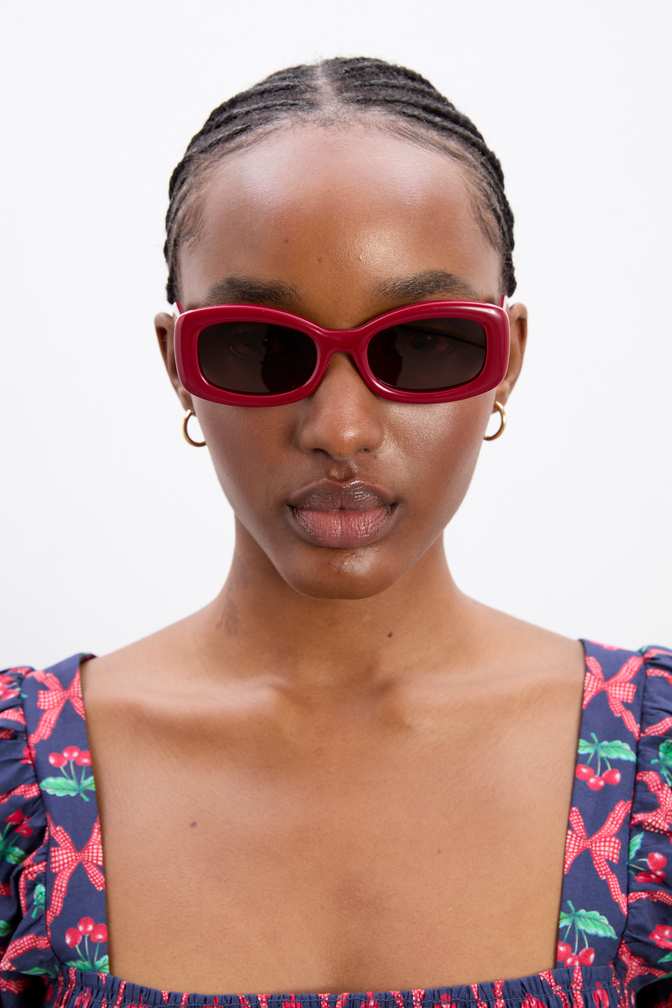 Round Square Sunglasses With Charm Detail - Red