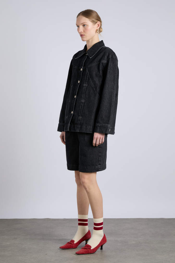 Stevie Shacket - Washed Black