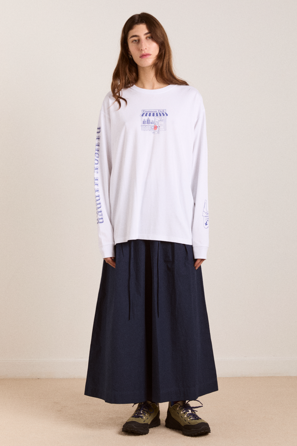 damson deli ls tee - white