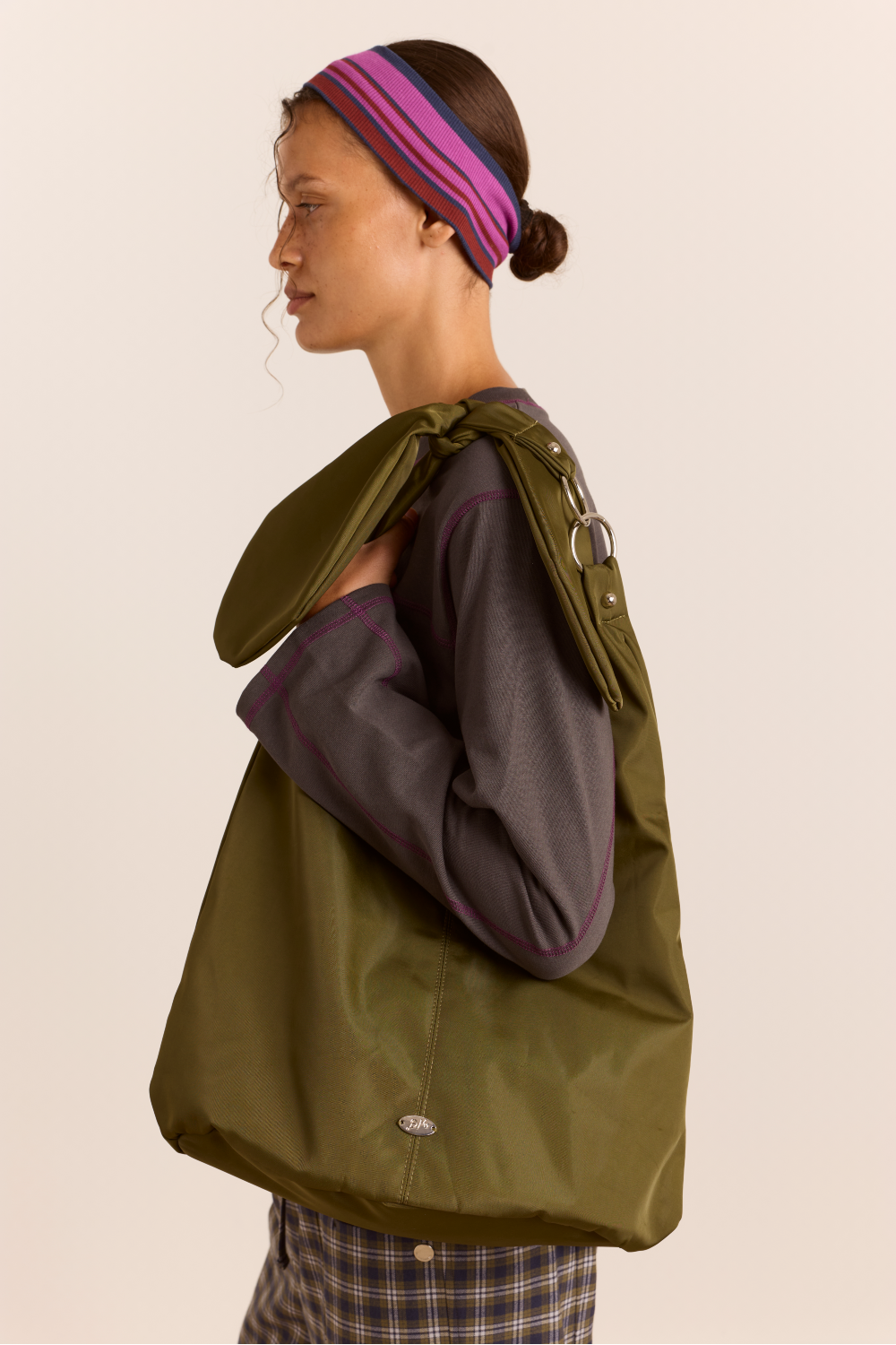 Gene Oversized Bag In Olive
