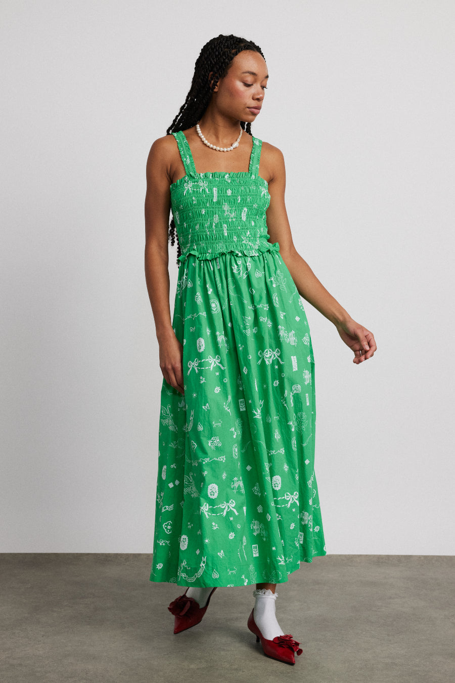 keira shirred midi dress - green symbol print