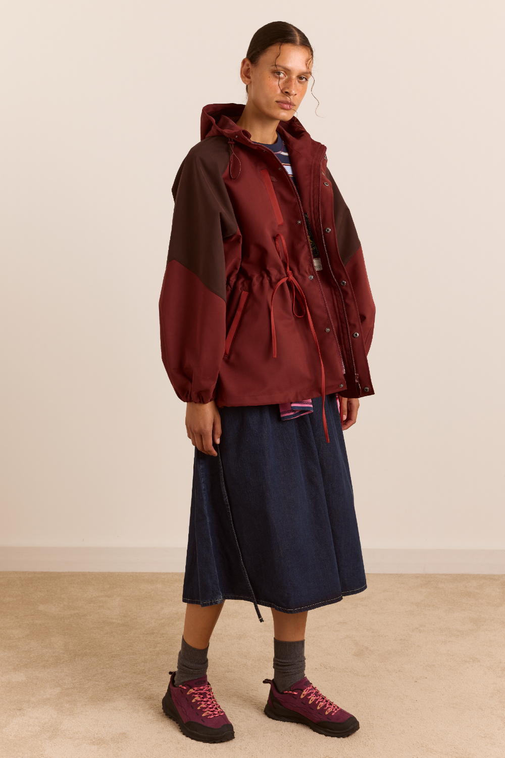 Liu Shower Proof Raincoat - Burgundy