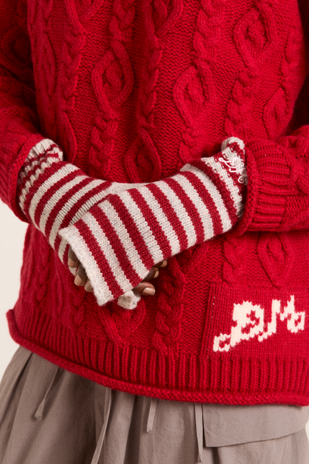 fingerless mittens - red / grey stripe