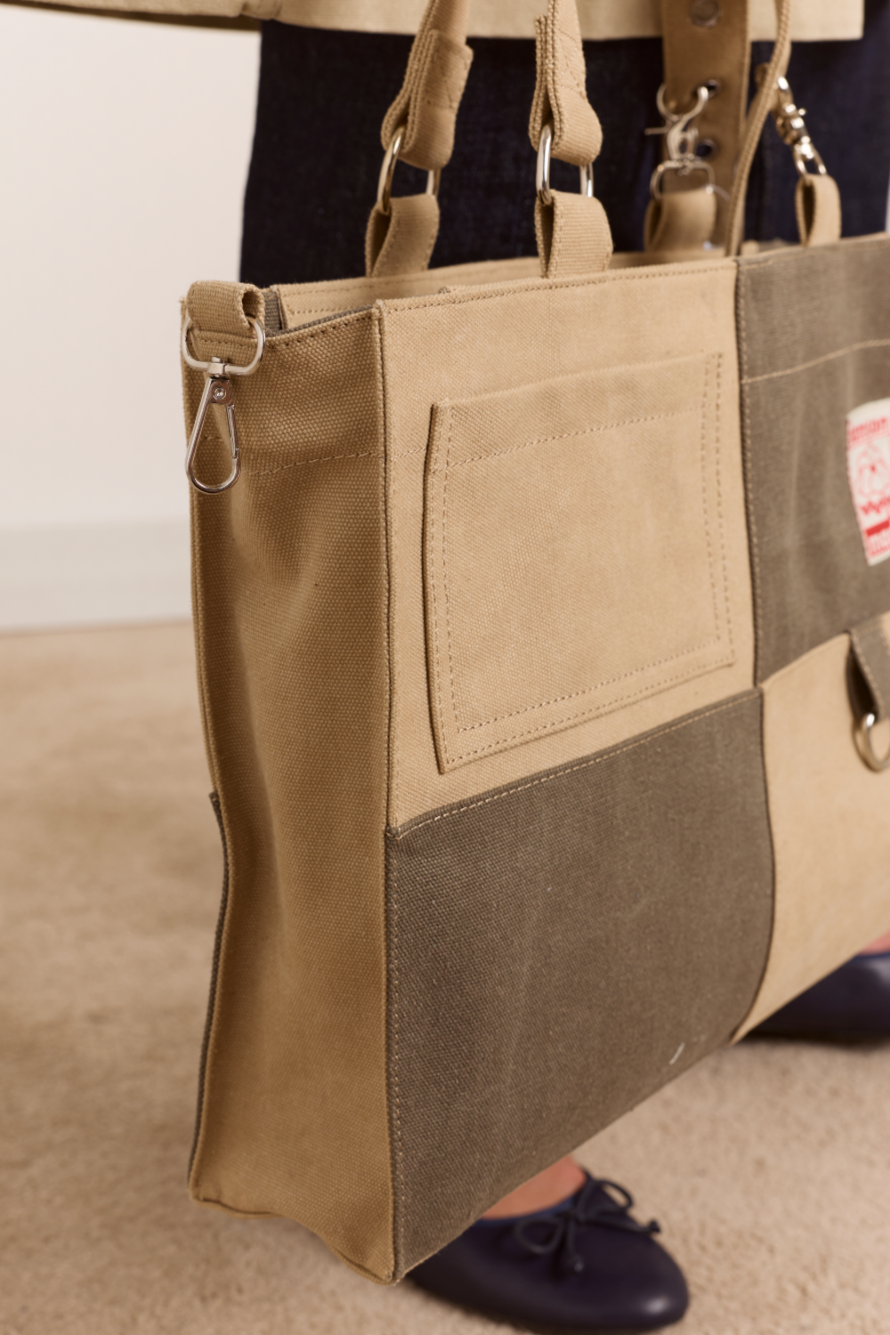 Veda Canvas Blocked Bag In Olive & Sand
