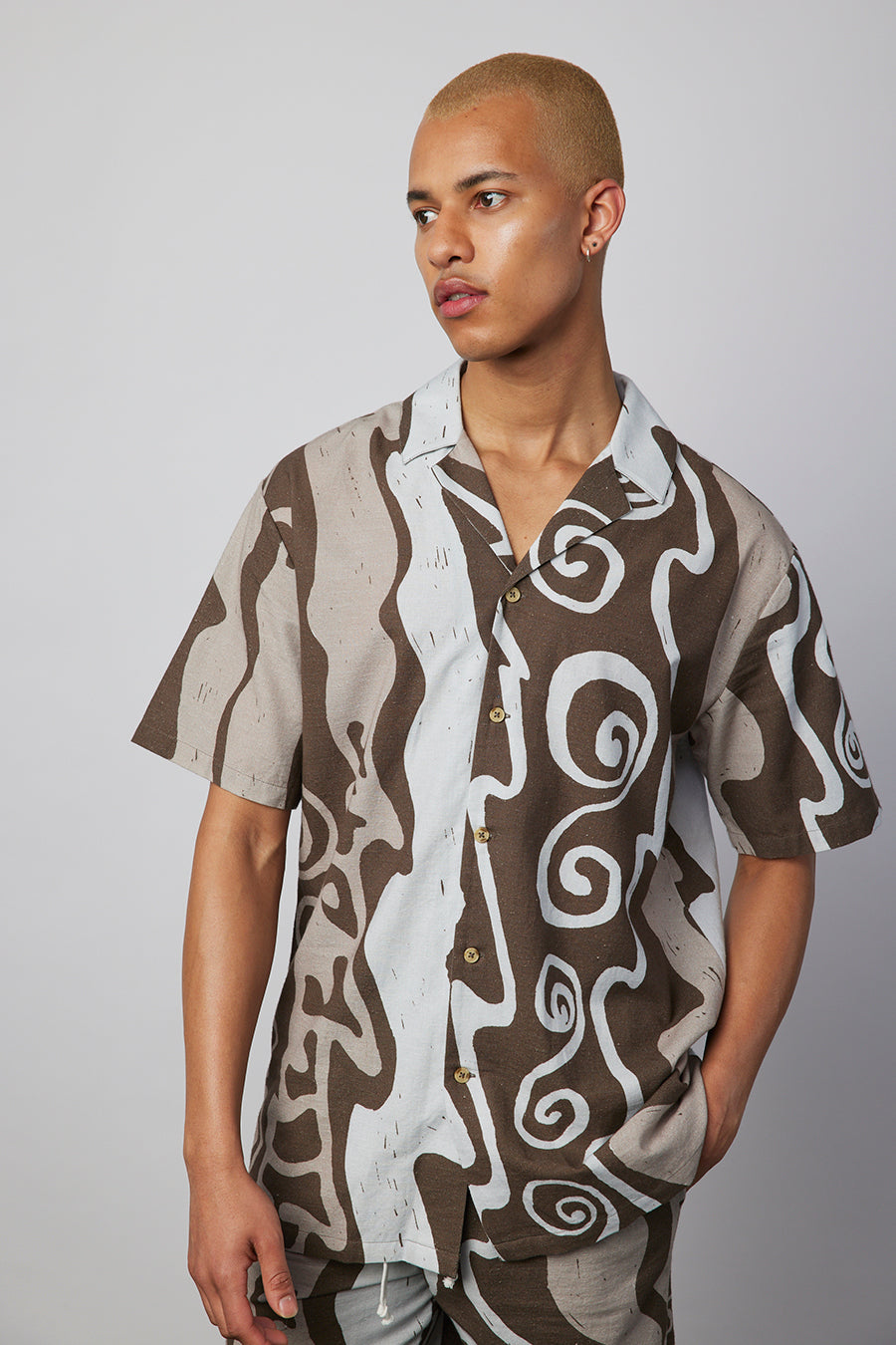 CHILL OUT BROWN TONAL WAVE SHIRT