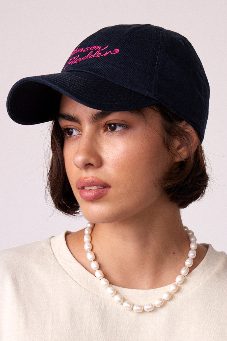 NAVY EMBROIDERED CAP
